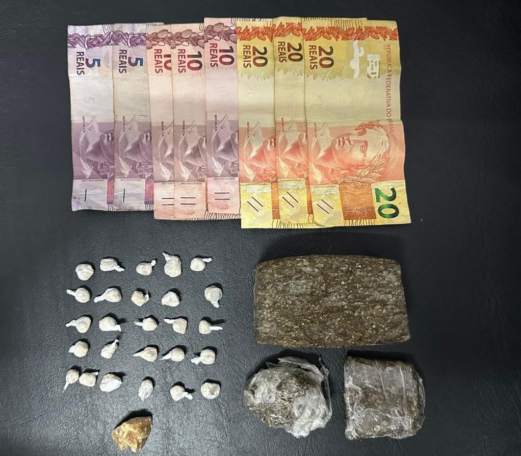 Rapaz é preso por tráfico de drogas no bairro Village Lagoinha