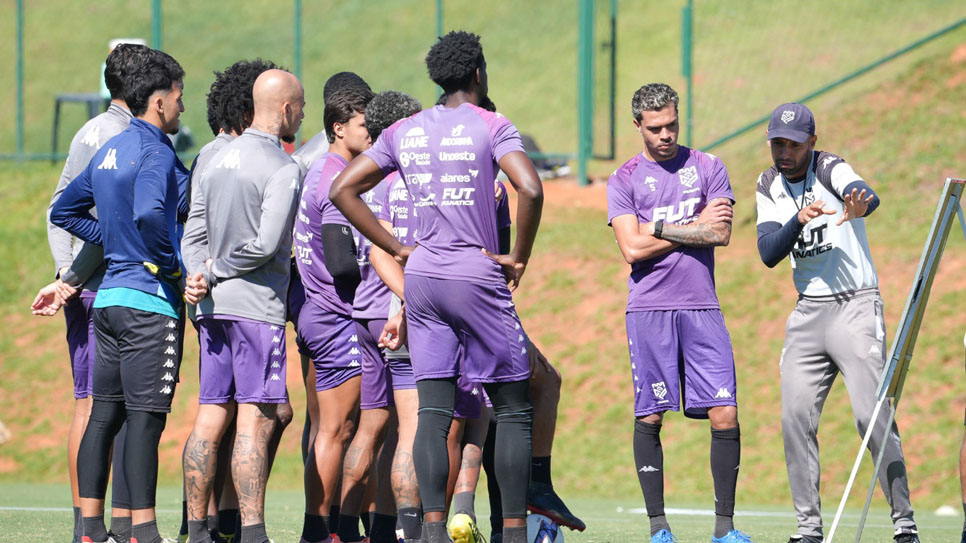Grêmio Prudente inicia reconstrução após rebaixamento e aposta em elenco renovado