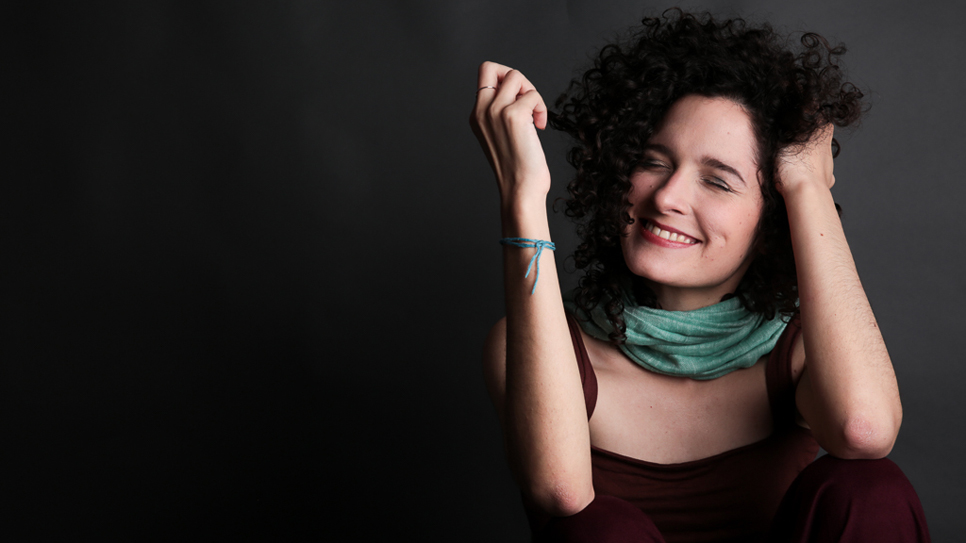 Cantora Laís Gomes destaca influências da música nordestina em sua trajetória artística